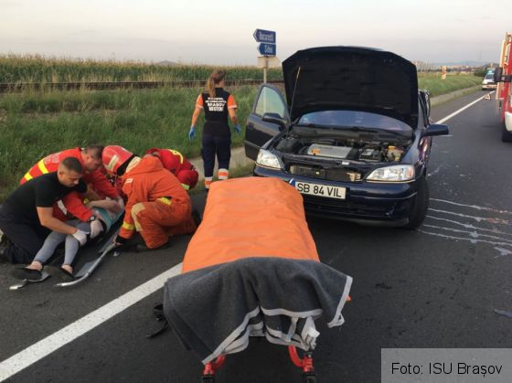 BRAȘOV-GHIMBAV. Accident cu 4 victime, printre care două femei însărcinate. GALERIE FOTO 1 IMG-20170815-WA0017_239980.jpg