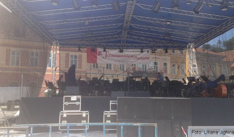 caravanametropolisscenapiatasfatului14.jpg