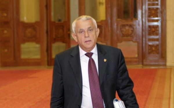 Petre Daea divorțează la 76 de ani 3 daea_3.jpg