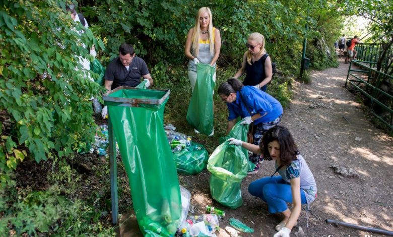 BRAŞOV. Șaua Tâmpei este din nou curată! Oare pentru cât timp? 1 ecologizare.jpg