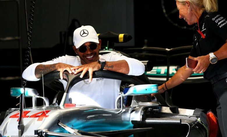 FORMULA 1. Lewis Hamilton, pagină de ISTORIE pe un circuit LEGENDAR. Mesaj de la familia Schumacher. „Mă gândesc la Michael și mă rog în fiecare zi pentru el” 1 lewis_4.jpg