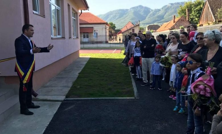 BRAŞOV-ZĂRNEŞTI. Grădiniţa Albinuţa, nou-nouţă, pentru 75 de copii 1 gradinita-albinuta.jpg