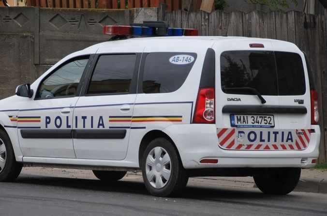 Om de afaceri, prins băut la volan 3 masina-politie_2.jpg