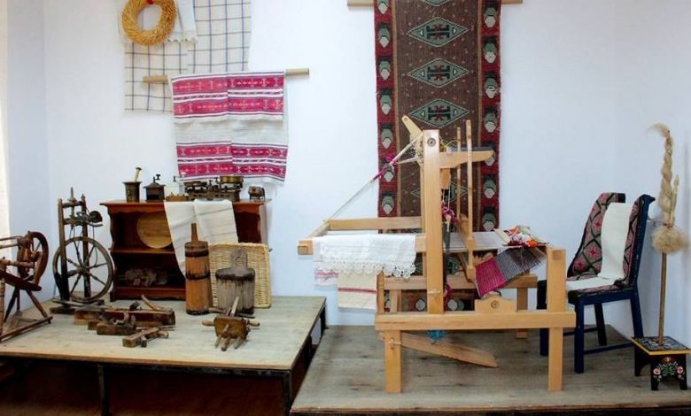 BRAŞOV. Atelier de tors şi de ţesut pentru copii 1 razboi_3.jpg