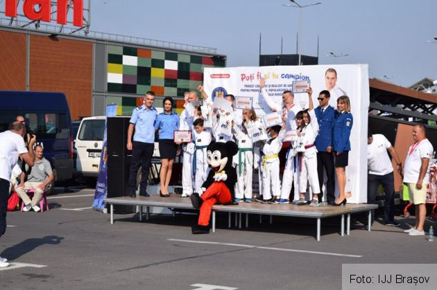 Sporturile care se pot practica în aer liber au fost promovate ieri la Brașov 1 sport ijj 2_240630.jpg