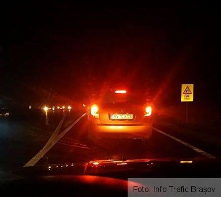 BRAȘOV. ULTIMA ORĂ. Accident pe DN 1! Un TIR și un microbuz au fost implicate, unul dintre șoferi fiind ÎNCARCERAT 1 accidentcodlea3.jpg