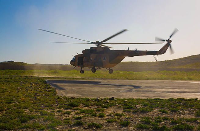Un elicopter militar s-a prăbușit în Afganistan 1 helicopter-afghanistan.jpg
