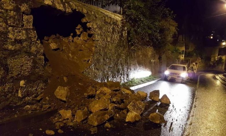 Update BRAȘOV. Un șofer neatent ar fi vinovat de prăbușirea zidului de pe str. Dobrogeanu Gherea 1 image1.jpg