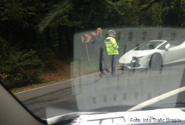 BRAŞOV. Lamborghini avariat pe Drumul Poienii (FOTO) 1 lamborghiniavariat.jpg