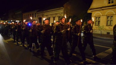 BRAȘOV. Retragere cu torțe de Ziua Armatei 6 retrageretortevanatori8_224738.JPG