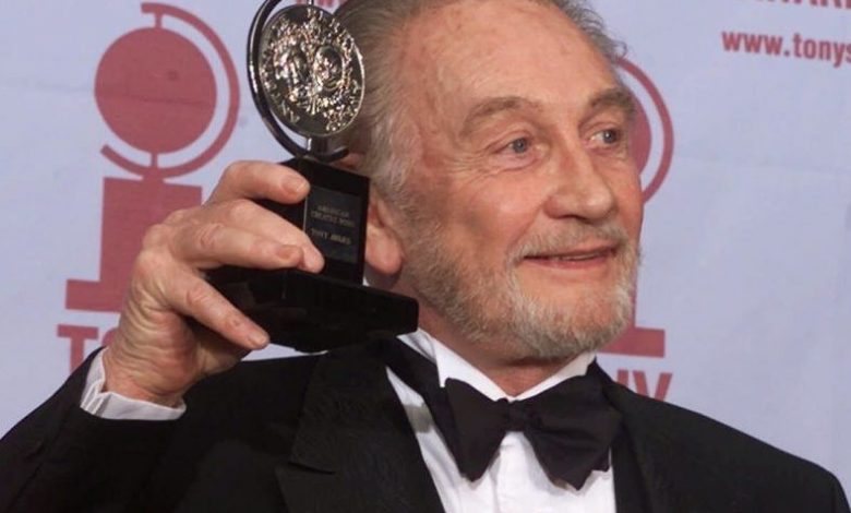A murit un actor din serialul „Game of Thrones" 1 roydotrice.jpg