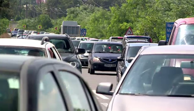 Se fac 8 ore de la Brașov la București, dar vom avea drumuri cu... cântec 1 valeaprahovei.png