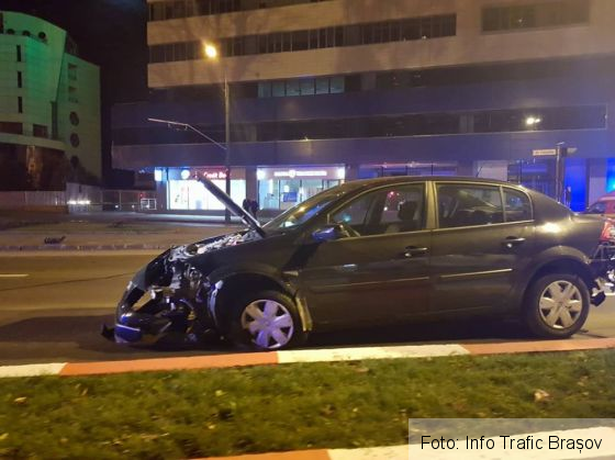 BRAȘOV. Accident cu patru victime, pe Calea București, în apropierea Spitalului Județean (FOTO) 1 accident calea bucuresti 3_244392.jpg