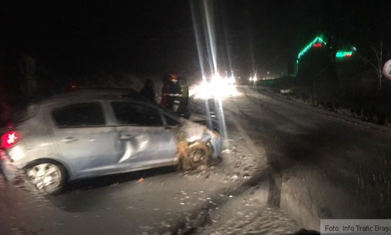 BRAŞOV. „Cascadorie”, aseară, pe DN 1, din cauza vitezei (FOTO) 1 accidentpersani_3.jpg