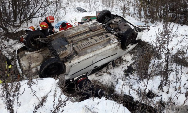 BRAȘOV. Accident pe DN1, la ieșirea din Predeal. Trei persoane încarcerate - FOTO 1 accidentpredeal_4.jpg