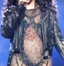 cher-turning_244423.jpg