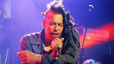 A murit fostul solist al trupei Faith No More 6 chuck-mosley.jpg