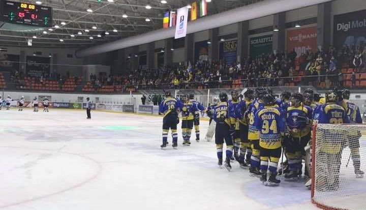 BRAȘOV. Week-end perfect pentru „lupi”. A doua victorie cu 5-1 1 corona_105.jpg