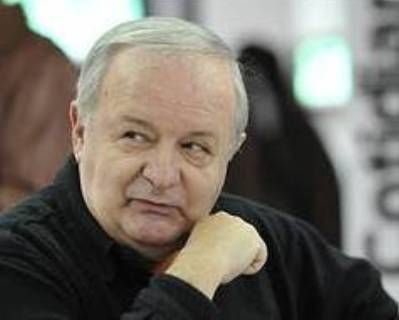 Cristian Ţopescu a primit „Colanul de Aur" 1 cristian-topescu.jpg