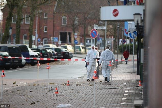 Un bărbat a lovit cu mașina un grup de pietoni. 6 răniți 1 germania_18.jpg