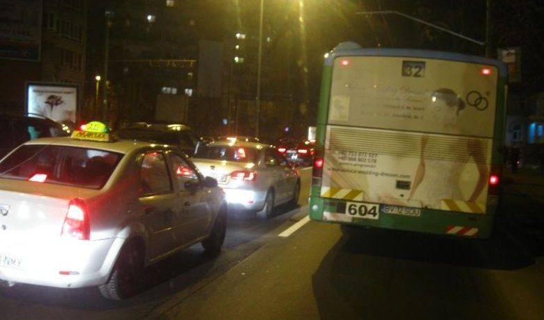 Update BRAȘOV. Trafic blocat mai bine de o oră din cauza accidentului de la Județean (FOTO) 1 img-6115.jpg