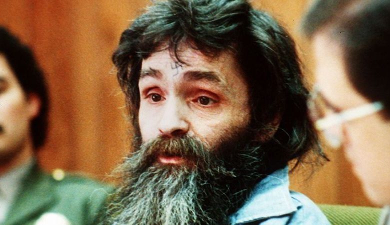 A murit celebrul Charles Manson 1 manson_2.jpg