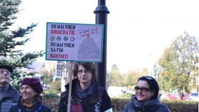 mediciprotest.jpg