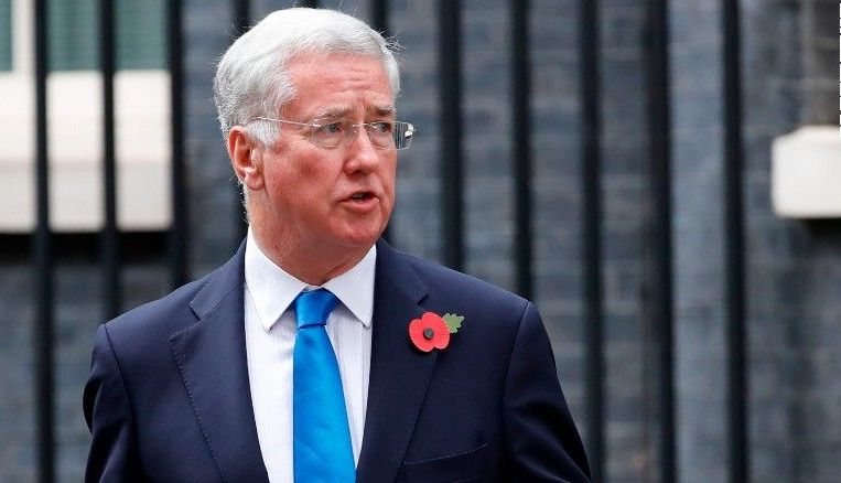 Ministrul Apărării britanic a demisionat 1 michaelfallon.jpg
