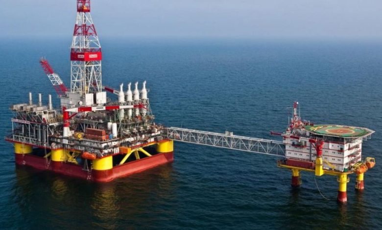 petrol-marea-neagra.jpg