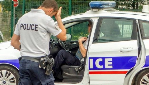 Cinci răniți în urma unei bătăi între două grupuri 1 police_8.jpg
