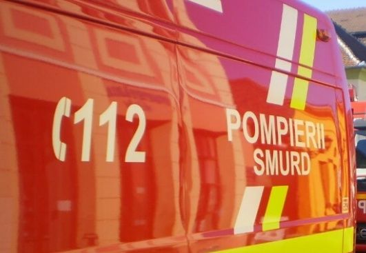 Accident pe DN 6. Un TIR s-a răsturnat și a luat foc 1 pompieri_6.jpg