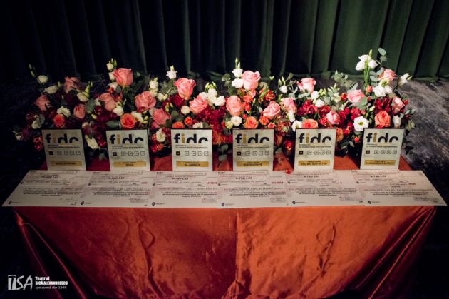 BRAŞOV. 10.000 de lei şi Marele Premiu pentru Teatrul „Mihai Eminescu” din Chişinău 1 premii festival_244135.jpg