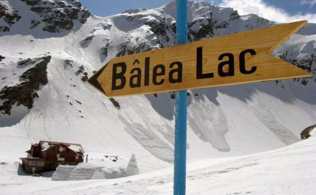 Zăpada depășește doi metri înălțime la Bâlea-Lac 1 zapadabalealac_2.jpg
