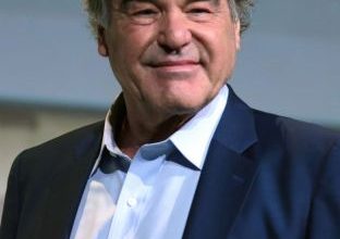 Oliver_Stone_244839.jpg