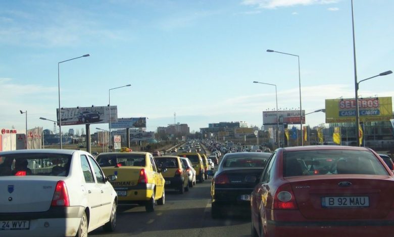 Trafic intens pe DN1. Mașinile circulă bară la bară 1 dn1-_2.jpg