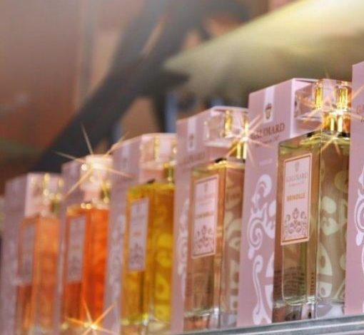 EXCLUSIV. BRAȘOV. Condamnată pentru tâlhăria comisă, la nervi, într-o parfumerie 1 parfumerie.jpg