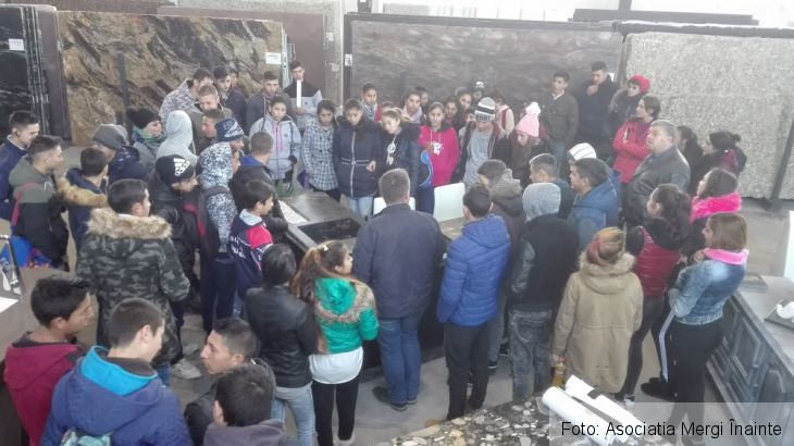 BRAȘOV. Încă un pas în efortul de combatere a discriminării și romafobiei 1 proiect112_244712.jpg