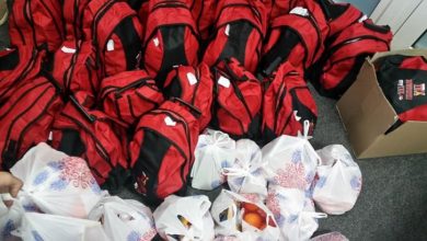 BRAȘOV. Moș Crăciun a plecat cu sacul plin pe la copiii din centrele de plasament 5 sacul2_245563.jpg