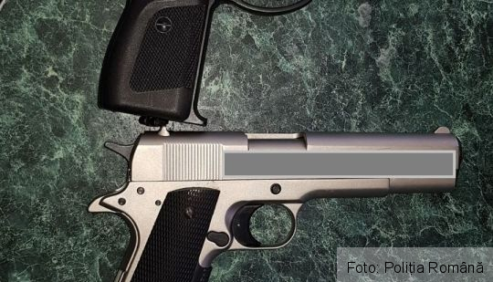 Trei arme ridicate în urma unor percheziții 1 arme_3.jpg