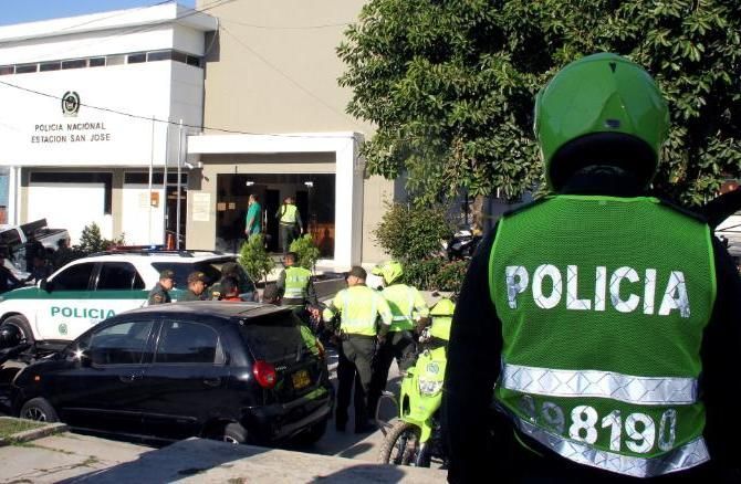 Patru poliţişti ucişi în urma unui atac 1 columbia_5.jpg
