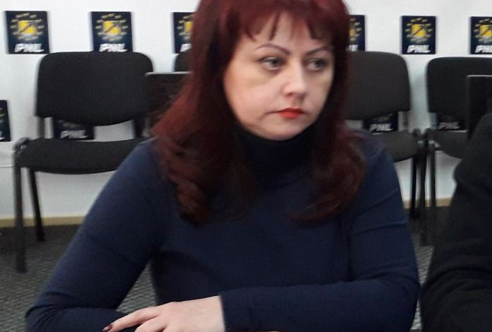 BRAŞOV. Gabriela Brebeanu: „Oare Guvernul ştie că au fost tăiate sporurile de periculozitate pentru cei care lucrează în spitale?” 1 gabi-brebeanu.jpg