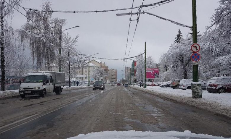 BRAȘOV. Probleme pe una dintre cele mai circulate străzi din oraș - FOTO 1 harmanului.jpg