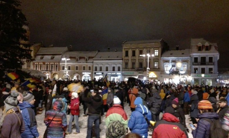 Zeci de mii de oameni au participat la protestul anticorupție 1 protest20ianbrasov1.jpg