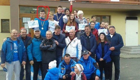 BRAȘOV. Încă un săritor cu schiurile vorbește. Ștefan Blega: „Sunt săritor de 12 ani, de copil, și simt că se pierde totul. Deși în față totul pare roz, problemele la sărituri sunt multe” 1 sarituri_12.jpg