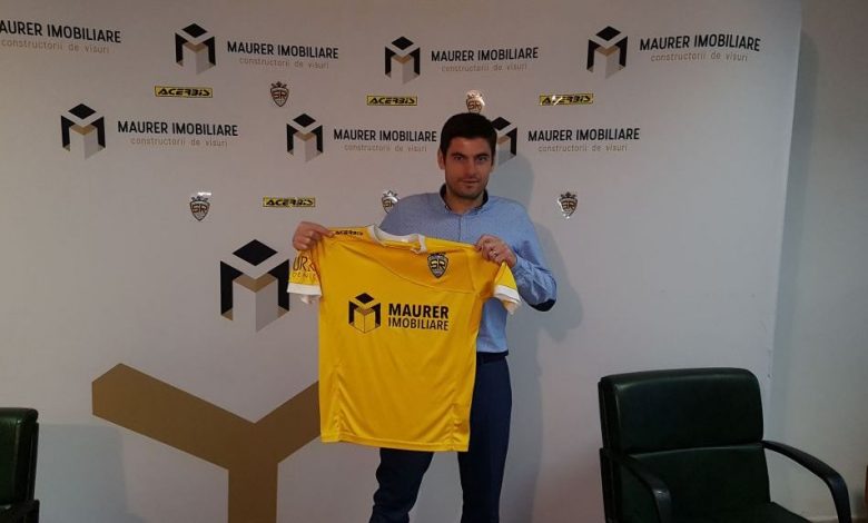 AS „SR” BRAȘOV. Florin Stângă: „Am fost anunțat că nu mai sunt antrenorul echipei”. Vasile Dochița: „A înțeles greșit. Mergem cu el la baraj” 1 stanga_2.jpg