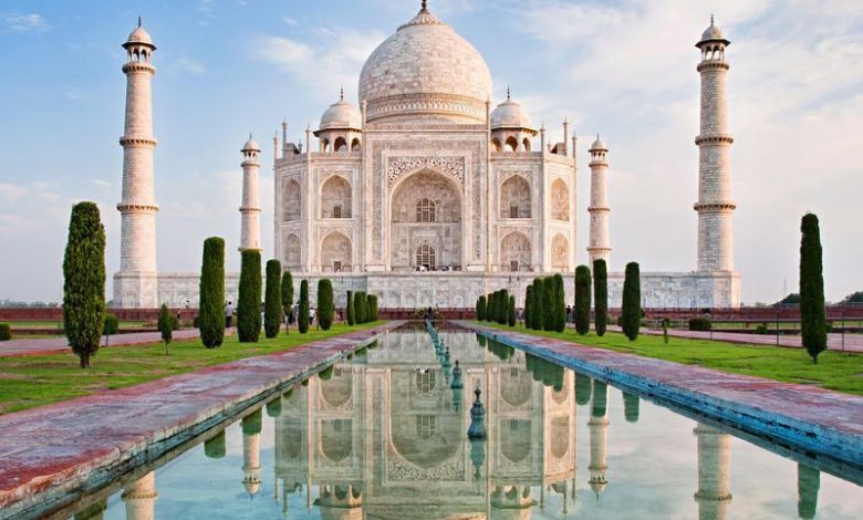 Decizie. Accesul turiştilor la Taj Mahal va fi limitat, pentru a conserva mai bine monumentul 1 tajmahal.jpg