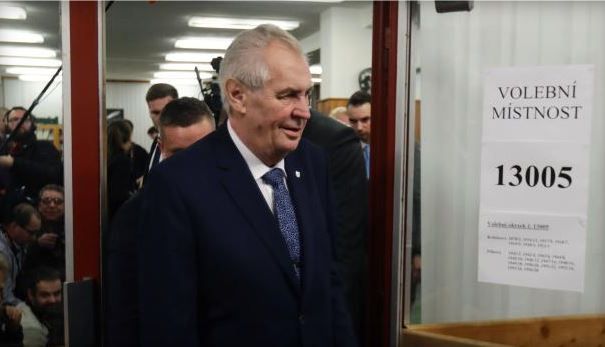 Milos Zeman a câștigat primul tur al alegerilor 1 zeman.jpg