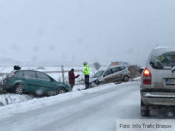 BRAȘOV. Atenție, incident rutier pe drumul spre Tărlungeni! (FOTO) 1 accident tarlungeni_248073.jpg