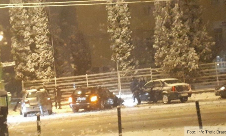 BRAȘOV. Atenție, incident rutier pe strada Carpaților! (FOTO) 1 accidentmetrom_2.jpg