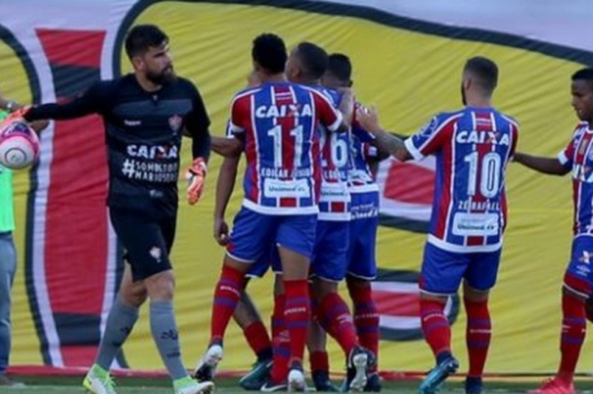 10 cartonașe roșii într-un derby brazilian 1 bahia.png